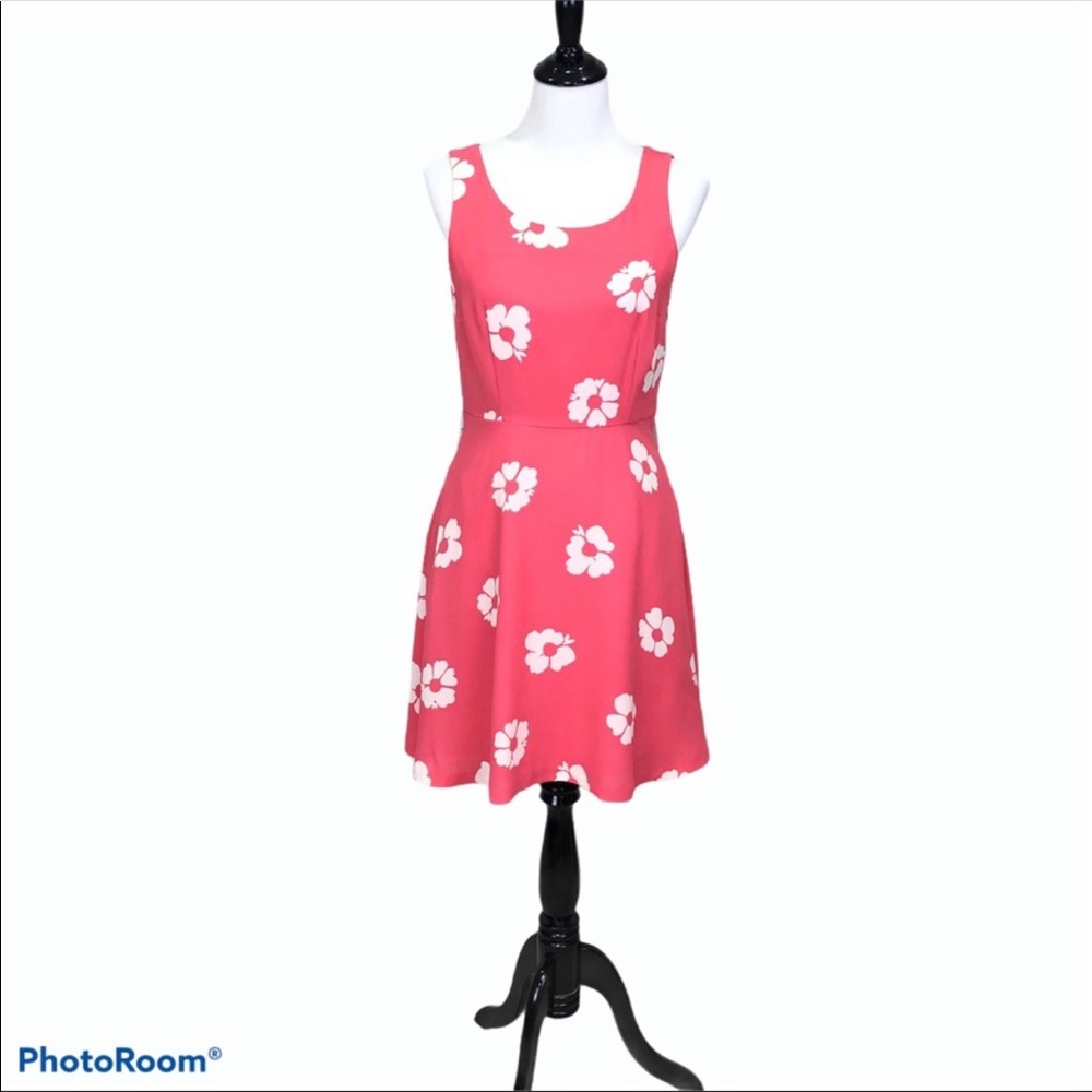 LC Lauren Conrad sleeveless scoop neck pocketed dress